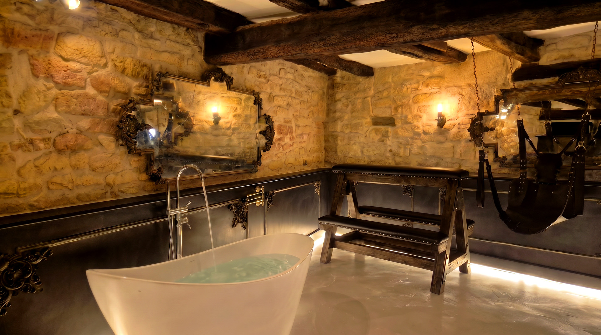 1503 love room sarlat salle de bain baignoire ambiance