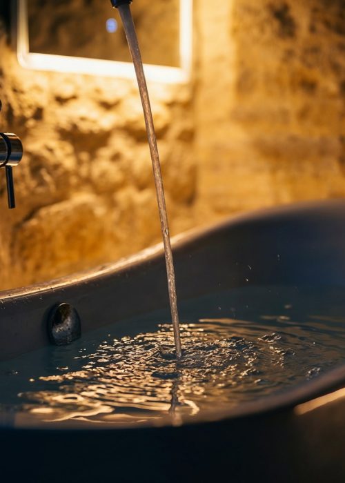 1503 love room perigord noir salle de bain baignoire eau